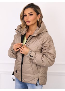 KURTKA Z OZDOBNYMI PRZESZYCIAMI NA RĘKAWACH I PRZEDŁUŻANYM ŚCIĄGACZEM- CIEMNOBEŻOWA ze sklepu olika.com.pl w kategorii Kurtki damskie - zdjęcie 188432301