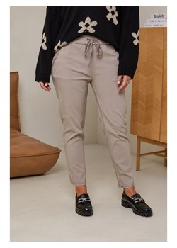 Curvy Lady Spodnie w kolorze beżowym ze sklepu Limango Polska w kategorii Spodnie damskie - zdjęcie 188437532