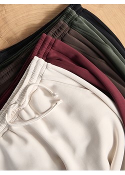 Reserved - Spodnie z szeroką nogawką - ciemnobrązowy ze sklepu Reserved w kategorii Spodnie damskie - zdjęcie 188443623