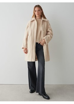 OPUS Płaszcz pluszowy "Heddy" w kolorze beżowym ze sklepu Limango Polska w kategorii Płaszcze damskie - zdjęcie 188455112