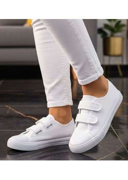 Białe tenisówki dla dziewczynki na rzepy /C2-1 18102 T189/ ze sklepu Pantofelek24.pl w kategorii Trampki dziecięce - zdjęcie 188459763