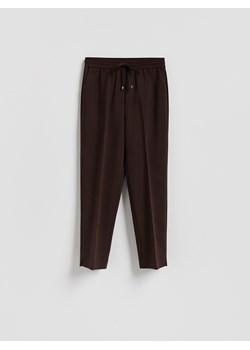 Reserved - Spodnie z kantem - ciemnobrązowy ze sklepu Reserved w kategorii Spodnie damskie - zdjęcie 188460240