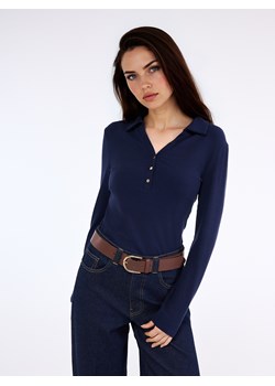 Mohito - Granatowy longsleeve z lyocellem - granatowy ze sklepu Mohito w kategorii Bluzki damskie - zdjęcie 188460413