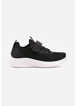 Czarno-Białe Buty Sportowe Sneakersy z Perforacją i Tłoczoną Podeszwą Uriltora ze sklepu born2be.pl w kategorii Buty sportowe dziecięce - zdjęcie 188460464