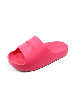 Levi´s Klapki w kolorze różowym ze sklepu Limango Polska w kategorii Kapcie dziecięce - zdjęcie 188467690