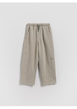 Reserved - Bawełniane spodnie - jasnoszary ze sklepu Reserved w kategorii Spodnie chłopięce - zdjęcie 188470314