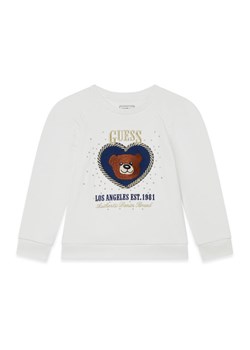 Guess Bluza K6RQ03 KAD74 Biały Regular Fit ze sklepu MODIVO w kategorii T-shirty chłopięce - zdjęcie 188472074