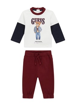 Guess Komplet bluzka i spodnie I6RG10 K8HM4 Kolorowy Regular Fit ze sklepu MODIVO w kategorii Komplety niemowlęce - zdjęcie 188472122
