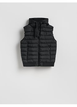 Reserved - Pikowana kamizelka z kapturem - czarny ze sklepu Reserved w kategorii Kamizelki męskie - zdjęcie 188472634