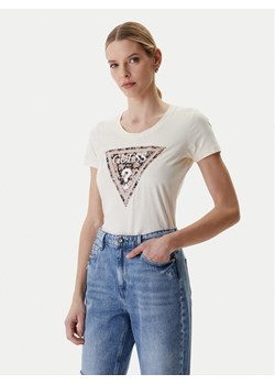 Guess T-Shirt W6RI32 J1314 Écru Regular Fit ze sklepu MODIVO w kategorii Bluzki damskie - zdjęcie 188474250