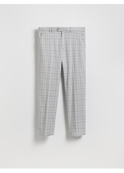 Reserved - Spodnie garniturowe z dodatkiem wiskozy - jasnoszary ze sklepu Reserved w kategorii Spodnie męskie - zdjęcie 188475354