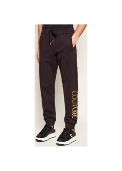 Versace Jeans Couture Spodnie dresowe | Regular Fit ze sklepu Gomez Fashion Store w kategorii Spodnie męskie - zdjęcie 188480032