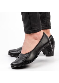 Czarne Polskie czółenka damskie na obcasie Gregors 581 ze sklepu suzana.pl w kategorii Czółenka - zdjęcie 188480234