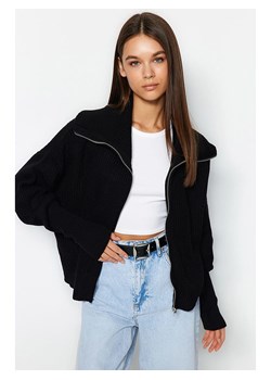 trendyol Kardigan w kolorze czarnym ze sklepu Limango Polska w kategorii Swetry damskie - zdjęcie 188490463