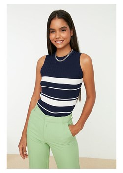 trendyol Top w kolorze granatowo-białym ze sklepu Limango Polska w kategorii Bluzki damskie - zdjęcie 188490821