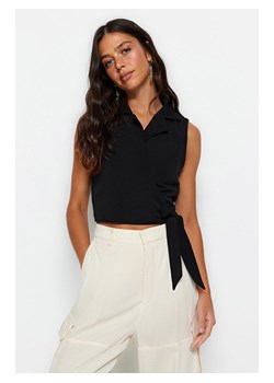 trendyol Top w kolorze czarnym ze sklepu Limango Polska w kategorii Bluzki damskie - zdjęcie 188490851