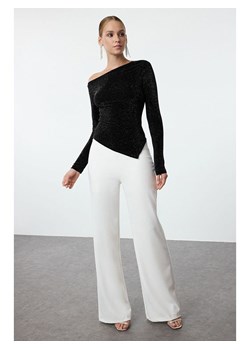 trendyol Bluzka w kolorze czarnym ze sklepu Limango Polska w kategorii Bluzki damskie - zdjęcie 188491064