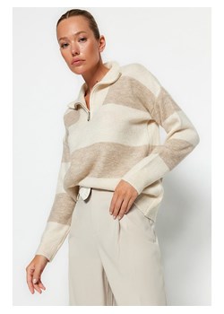 trendyol Sweter w kolorze beżowo-jasnobrązowym ze sklepu Limango Polska w kategorii Swetry damskie - zdjęcie 188491523