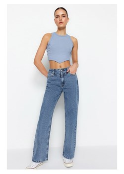 trendyol Dżinsy - Comfort fit - w kolorze niebieskim ze sklepu Limango Polska w kategorii Jeansy damskie - zdjęcie 188492431
