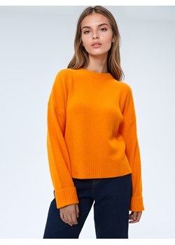 Mohito - Pomarańczowy sweter basic - pomarańczowy ze sklepu Mohito w kategorii Swetry damskie - zdjęcie 188500920