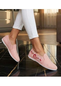 Wsuwane różowe tenisówki flower /F5-2 17875 T142/ ze sklepu Pantofelek24.pl w kategorii Trampki damskie - zdjęcie 188502813
