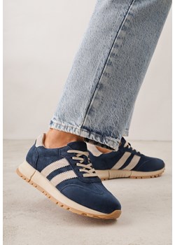 Granatowo-Beżowe Skórzane Sneakersy z Ozdobnymi Paskami Felindda ze sklepu born2be.pl w kategorii Buty sportowe damskie - zdjęcie 188502930