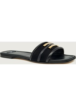 Elisabetta Franchi Skórzane klapki | zamsz ze sklepu Gomez Fashion Store w kategorii Klapki damskie - zdjęcie 188505653