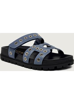 Guess Klapki FASHIE ze sklepu Gomez Fashion Store w kategorii Klapki damskie - zdjęcie 188511844