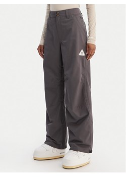 DC Shoes Spodnie snowboardowe Riveter ADJTP03029 Czarny Regular Fit ze sklepu MODIVO w kategorii Spodnie damskie - zdjęcie 188512841