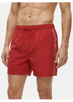 Calvin Klein Swimwear Szorty kąpielowe LV00N61002 Czerwony Regular Fit ze sklepu MODIVO w kategorii Kąpielówki - zdjęcie 188513214