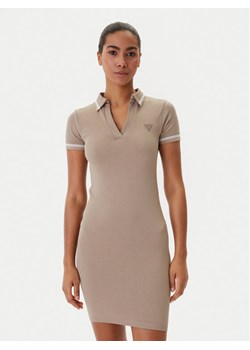 Guess Sukienka codzienna V6RK02 Z4692 Beżowy Slim Fit ze sklepu MODIVO w kategorii Sukienki - zdjęcie 188513233