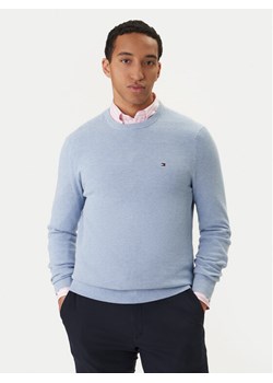 Tommy Hilfiger Sweter Essential MW0MW36347 Błękitny Regular Fit ze sklepu MODIVO w kategorii Swetry męskie - zdjęcie 188513474