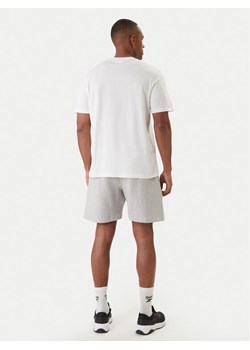 Reebok Komplet t-shirt i spodenki Baz RK25609CCM Szary Regular Fit ze sklepu MODIVO w kategorii Spodenki męskie - zdjęcie 188513671
