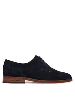 Tommy Hilfiger Półbuty Hilfiger Suede Dress Shoe FM0FM05776 Granatowy ze sklepu MODIVO w kategorii Półbuty męskie - zdjęcie 188513802