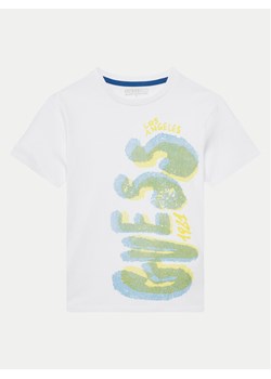 Guess T-Shirt L5GI12K8HM4 Biały Classic Fit ze sklepu MODIVO w kategorii T-shirty chłopięce - zdjęcie 188514312