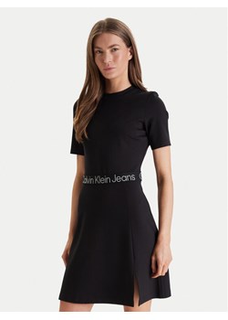 Calvin Klein Jeans Sukienka codzienna LV047F290G Czarny Regular Fit ze sklepu MODIVO w kategorii Sukienki - zdjęcie 188514370