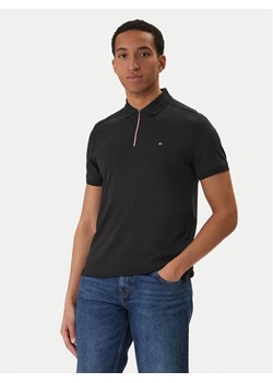Tommy Hilfiger Polo MW0MW41613 Czarny Regular Fit ze sklepu MODIVO w kategorii T-shirty męskie - zdjęcie 188514551