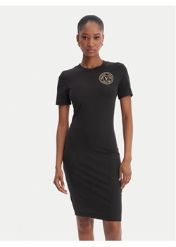 Versace Jeans Couture Sukienka codzienna 80HAOT02 CJ03T Czarny Slim Fit ze sklepu MODIVO w kategorii Sukienki - zdjęcie 188514942