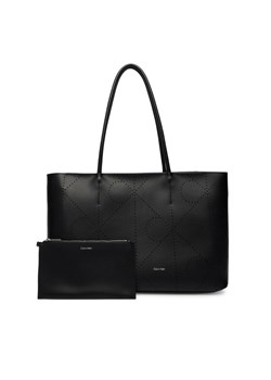 Calvin Klein Torebka Emblem Aop Perfor Lthr Tote LV04F3359G Czarny ze sklepu MODIVO w kategorii Torby Shopper bag - zdjęcie 188514962