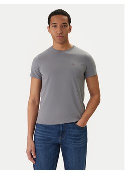 Tommy Jeans T-Shirt DM0DM04411 Szary Slim Fit ze sklepu MODIVO w kategorii T-shirty męskie - zdjęcie 188515260