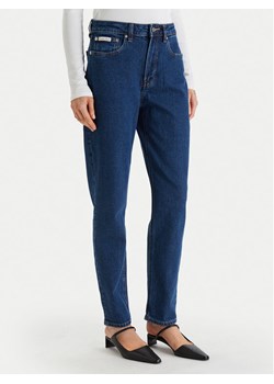 Calvin Klein Jeans Jeansy LV047F492G Niebieski Mom Fit ze sklepu MODIVO w kategorii Jeansy damskie - zdjęcie 188515380