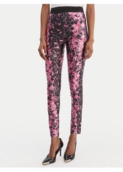 Versace Jeans Couture Legginsy 80HAC101 JS552 Różowy Slim Fit ze sklepu MODIVO w kategorii Spodnie damskie - zdjęcie 188515651