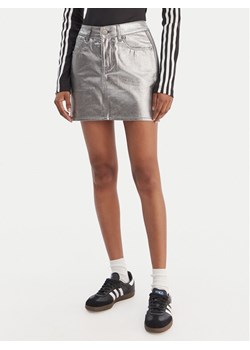 adidas Spódnica mini 3-Stripes KD2899 Srebrny Regular Fit ze sklepu MODIVO w kategorii Spódnice - zdjęcie 188515853