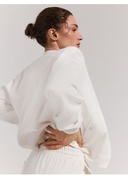 Mohito - Rozpinana kremowa bluza - kremowy ze sklepu Mohito w kategorii Bluzy damskie - zdjęcie 188529874