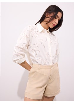 Mohito - Bawełniana koszula z haftem - biały ze sklepu Mohito w kategorii Koszule damskie - zdjęcie 188529971