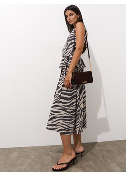 Mohito - Letnia sukienka midi - beżowy ze sklepu Mohito w kategorii Sukienki - zdjęcie 188530031