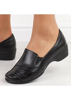 Czarne skórzane Polskie półbuty damskie Gregors 421 ze sklepu suzana.pl w kategorii Półbuty damskie - zdjęcie 188530723