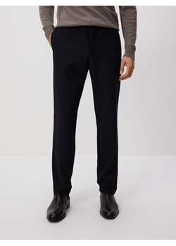 Reserved - Spodnie slim z wiskozą - czarny ze sklepu Reserved w kategorii Spodnie męskie - zdjęcie 188535920