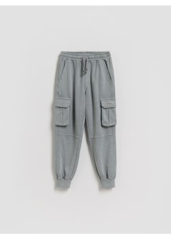Reserved - Bawełniane joggery cargo - jasnoszary ze sklepu Reserved w kategorii Spodnie chłopięce - zdjęcie 188536662