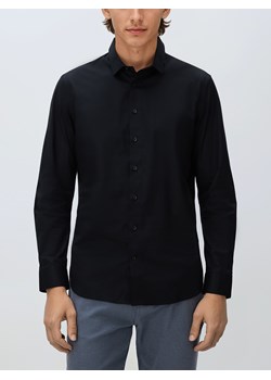 Reserved - Gładka koszula slim fit - czarny ze sklepu Reserved w kategorii Koszule męskie - zdjęcie 188537362